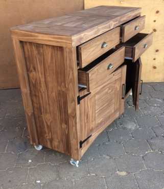 Buffet Farmhouse series 1600 with 4 drawers and 2 doors - Stained