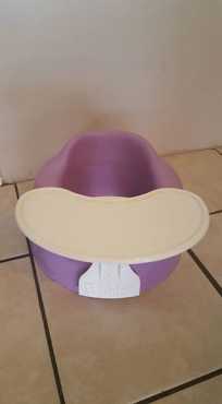 Bumbo seat with removable tray