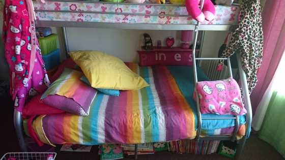 Bunk bed