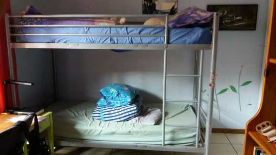 Bunk bed