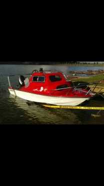 Cabin boat with 60hp yamaha motor