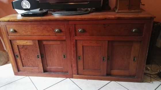 Cabinet for TV or as side buffet