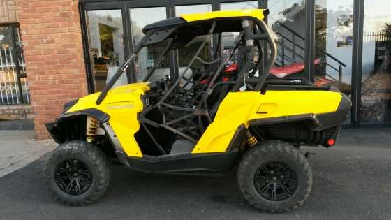 Can-Am Commander 800 with off road trailer