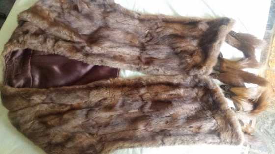 Canadian Fox Fur Shoulder Throw