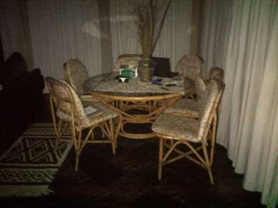 Cane round glass dining table x 6 chairs incl pill