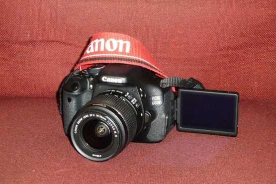 Canon 600D SLR camera  18-55 IS II lens