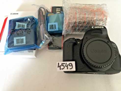 canon eos 700d with 18-55mm lens kit