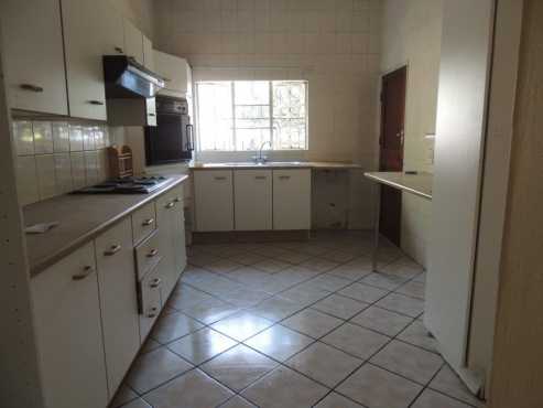 Capital park 3 bedroom house available from 1 August 2016