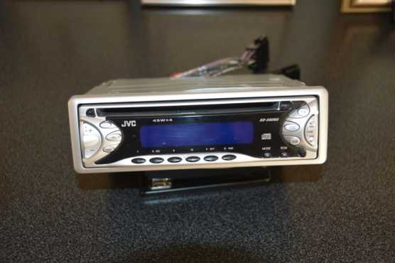 CAR RADIO JVC 4X45W in good condition