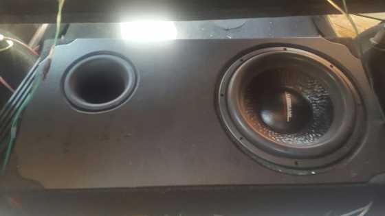 Car sound- amp and sub