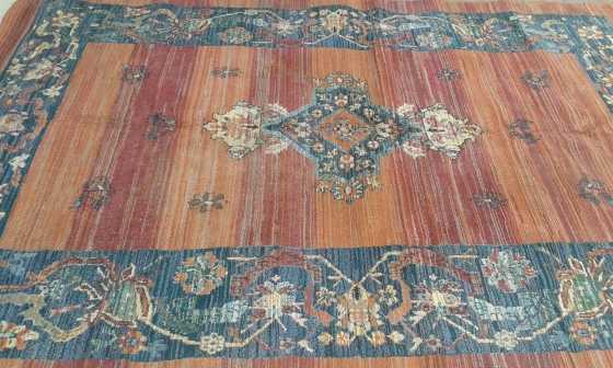 Carpet 2.7 length and width 2m Excellent condition