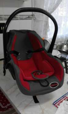 Carry chair for sale.  0-18 months. Perfect condition.