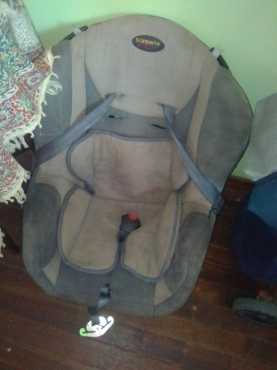 Carseats and jumper