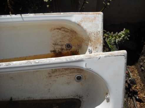 Cast Iron Enamel Bath Basin Pedestal and Cistern