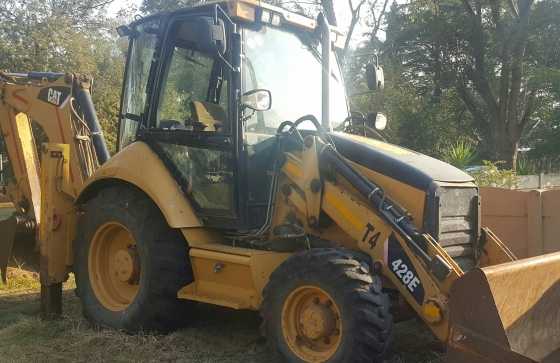 Cat 428 E 4x4 tlb