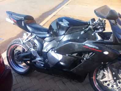 CBR1000