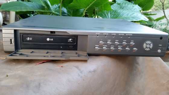 Cctv Dvr recorder Hik-vision 16 channel  with LG cd player
