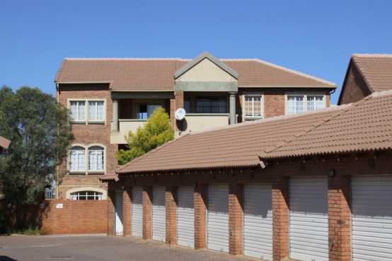 Centrally located 2B1B apartment in Centurion