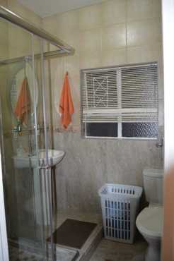 Centrally located, fully furnished flat to rent