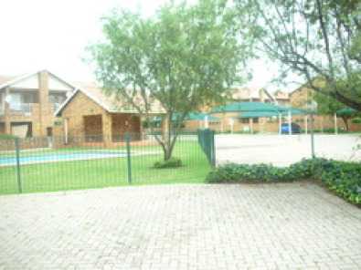 CENTURION SELF CATERING TOWNHOUSE