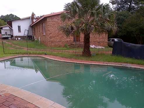 CENTURION  VALHALLA. Single furnished room available in  house unit. R 2450 WampL incl