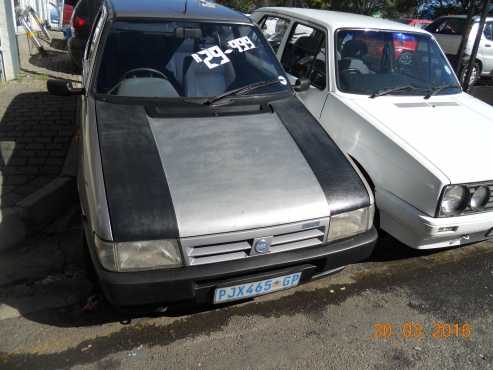 Champagne Fiat Uno