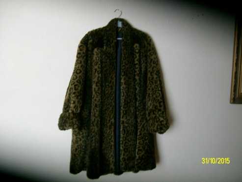 CHARLOTTE HALTON. Ocelot Faux Fur Swagger three quarter length coat Excellent Condition UK size 10.