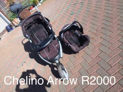 Chelino Arrow with car seat