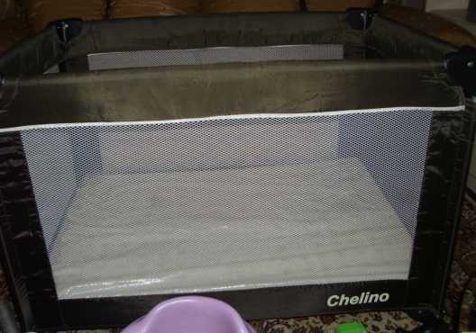 Chelino Cot with Free Mattress