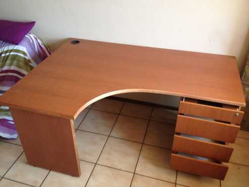 Cherry wood Office Desk with drawers