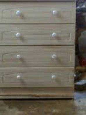 Chest drawer 5 drawers  White  or Brown only