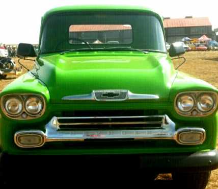 Chevrolet Apache Pick Up