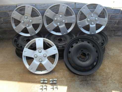 Chevrolet Aveo original equipment wheel set