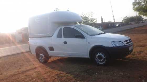 CHEVROLET CORSA PICKUP BAKKIE