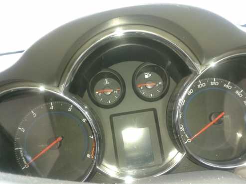 Chevrolet Cruze 1.8 Auto Cluster