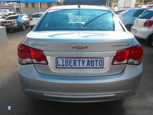 Chevrolet Cruze 2013 Sedan LS 1.6  51,000 km Manual Gear  Electric windows, Traction Control,  Stabi