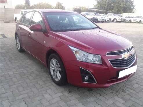 Chevrolet Cruze Hatch 1.6 LS