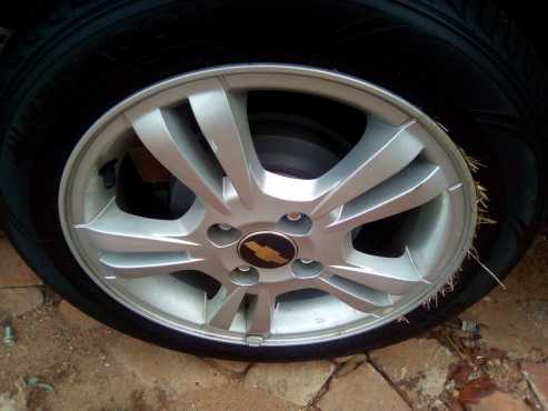 Chevrolete Aveo 1.6 15 Inch Wheels for sale