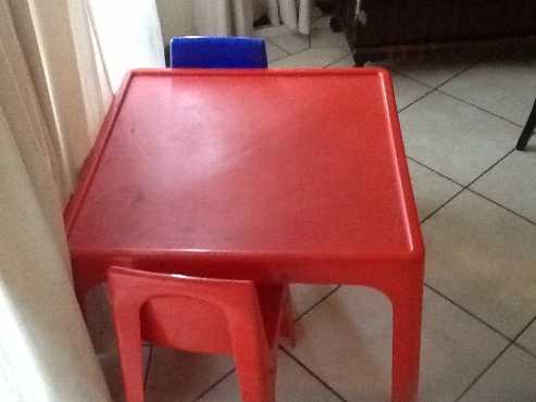 Children039s Table with 3 chairs