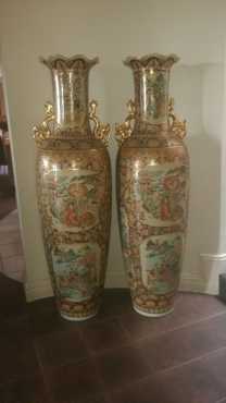 Chinese porcelain vases for sale. Excellent condition