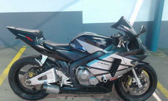 CHRISTMAS SPECIAL Honda CBR-600 2005 Model 45000K039s