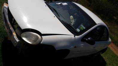 CHRYSLER NEON 2.0 STRIPPING FOR SPARES