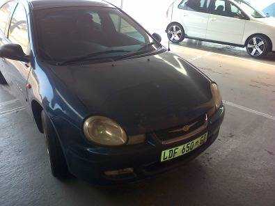 Chrysler Neon to sell or strip for parts