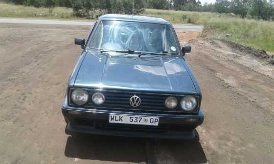 City golf 1.4 leather seats,km 198 000,model 2006,17 mags agent sale call Takalani 0723880877