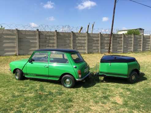 Classic Mini plus trailer