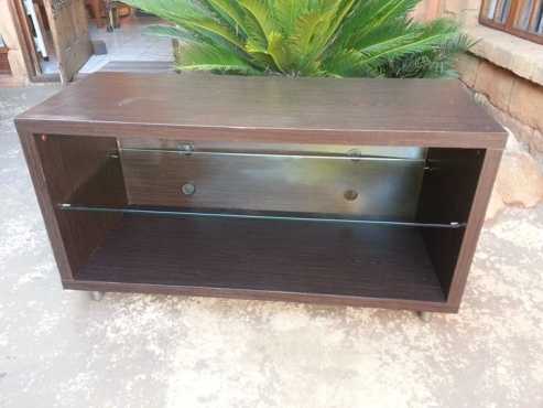 Classic Plasma Stand (1200x480x635)