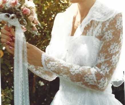 Classic White Lace Wedding Dress