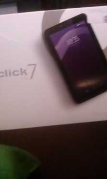 Click tablet 3G 8gb memory on board en vat 2 sim kaarte