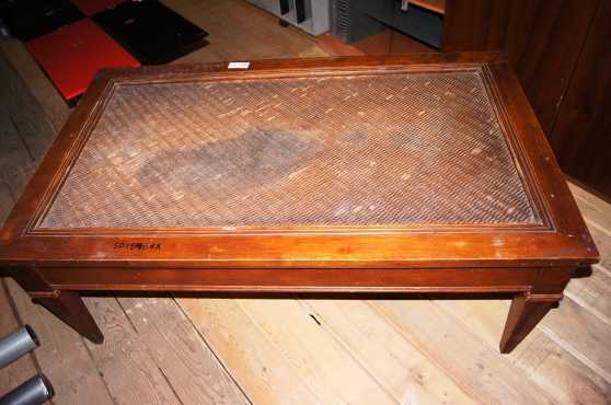 Coffee Table S018908B Rosettenvillepawnshop