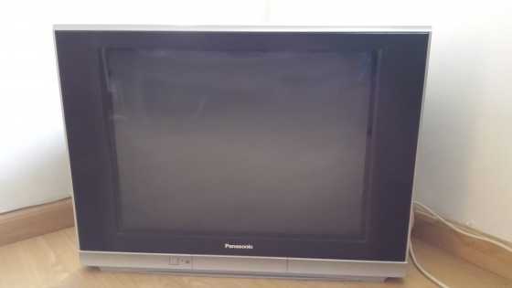 Color Flat screen 29quot TV. Box type.